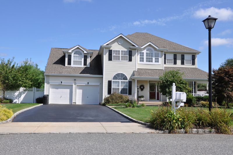 Residential Driveway Sealcoating in Fort Myers, FL